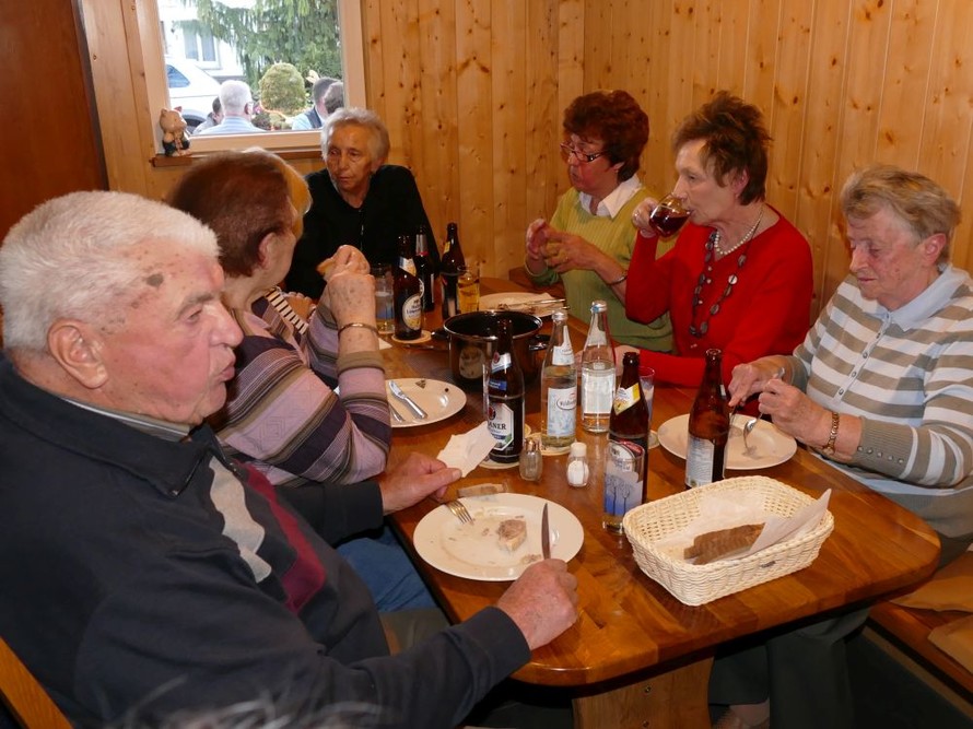 Weiter zur Seite Rentnertreff